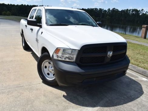 Used 2017 RAM 1500 Tradesman RWD image 2