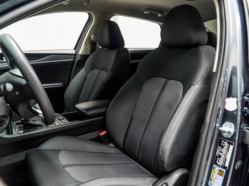 Used 2022 Kia K5 LXS image 35