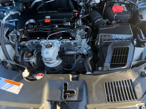 Used 2023 Honda HR-V EX-L image 8