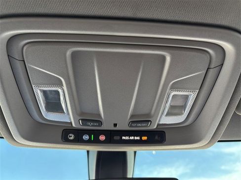 Used 2022 Chevrolet Silverado 1500 Custom image 33