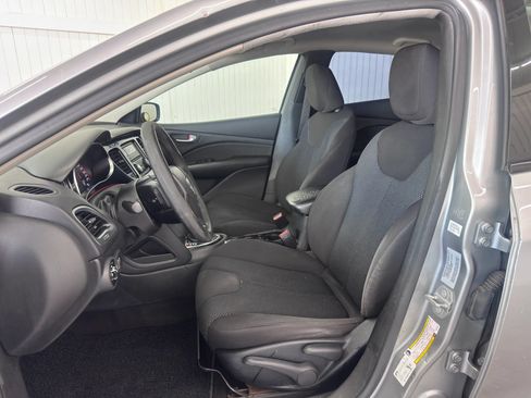 Used 2015 Dodge Dart SE w/ Convenience Group FWD image 9