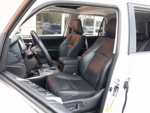 Used 2023 Toyota 4Runner Limited AWD/4WD image 20