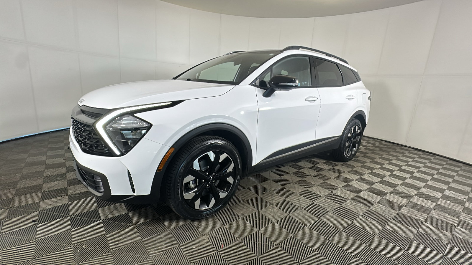 Used 2023 Kia Sportage X-Line w/ X-Line Premium Package AWD/4WD image 8