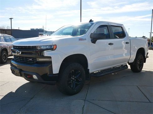 Used 2021 Chevrolet Silverado 1500 LT Trail Boss w/ Bed Protection Package image 3