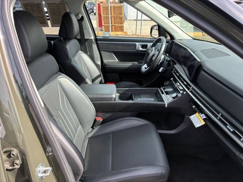 Used 2025 Hyundai Santa Fe SEL AWD/4WD image 34