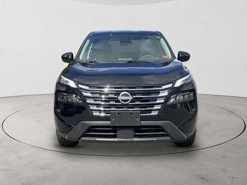 Used 2026 Nissan Rogue SV AWD/4WD image 2