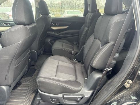 Used 2019 Subaru Ascent Premium image 11
