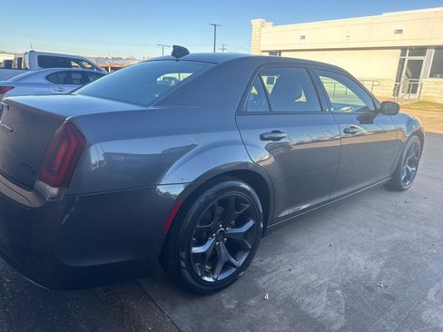 Used 2023 Chrysler 300 S image 6