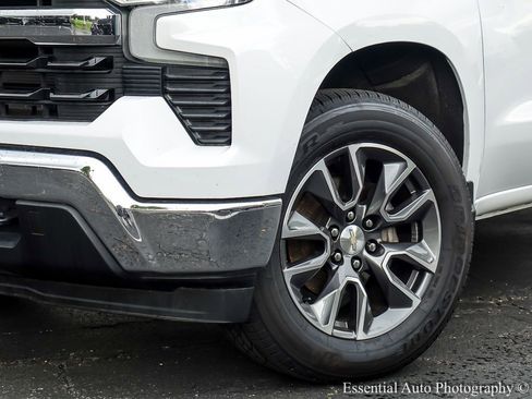 Used 2022 Chevrolet Silverado 1500 LT AWD/4WD image 5