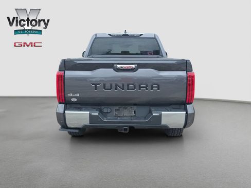 Used 2022 Toyota Tundra Limited w/ Power Package AWD/4WD image 16