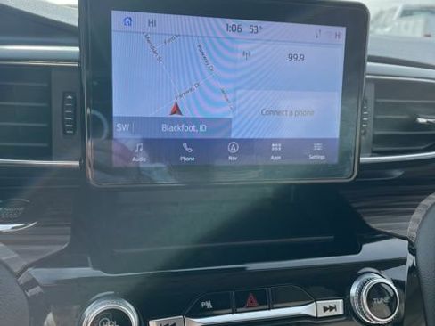 Used 2024 Ford Explorer Limited image 37