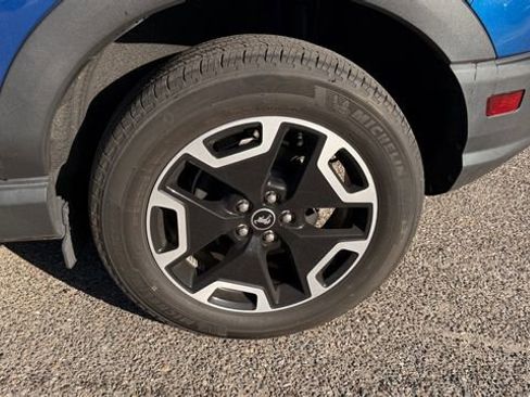 Used 2023 Ford Bronco Sport Outer Banks image 11