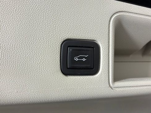 Used 2022 GMC Terrain Denali AWD/4WD image 46