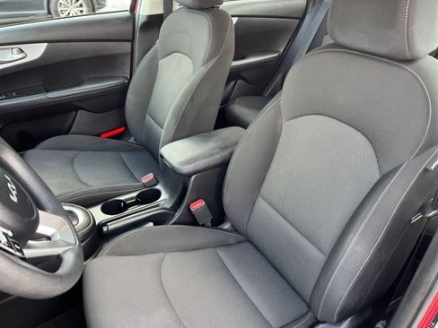 Used 2024 Kia Forte LXS image 34