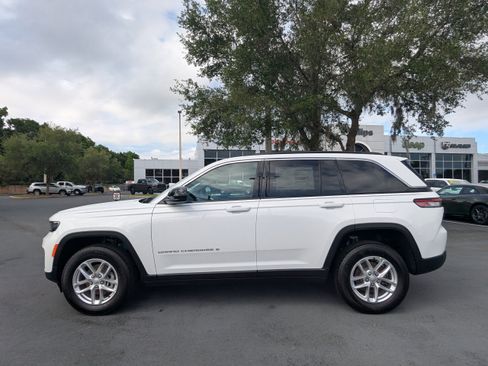 New 2026 Jeep Grand Cherokee 2WD image 11