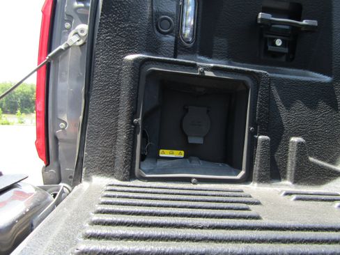 Used 2021 Ford F150 XLT w/ Equipment Group 302A High AWD/4WD image 22