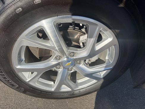 Used 2021 Chevrolet Equinox Premier image 33