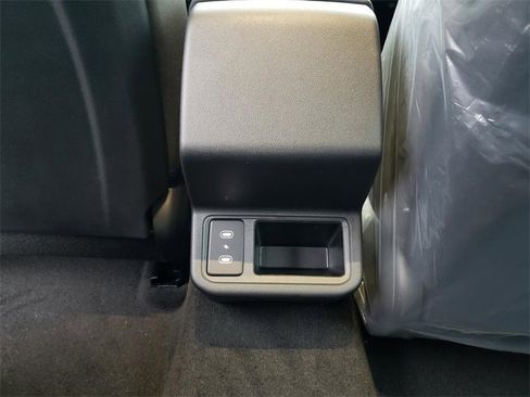 New 2025 Kia K4 LXS image 8