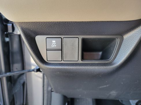 Certified 2023 Honda HR-V LX image 20
