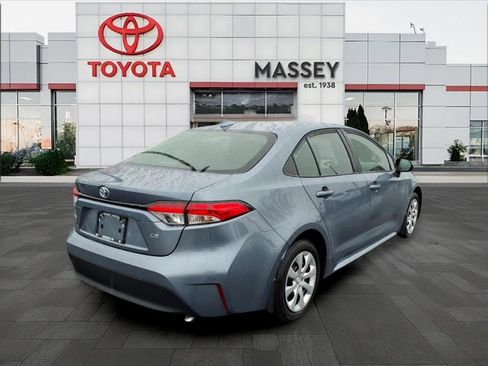 Used 2026 Toyota Corolla LE image 18