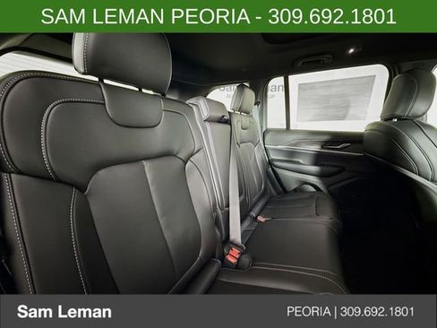 New 2025 Jeep Grand Cherokee Limited image 28