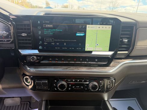Certified 2024 Chevrolet Silverado 1500 LTZ w/ LTZ Convenience Package II AWD/4WD image 25