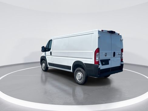 Used 2025 RAM ProMaster 2500 w/ Convenience Group FWD image 7