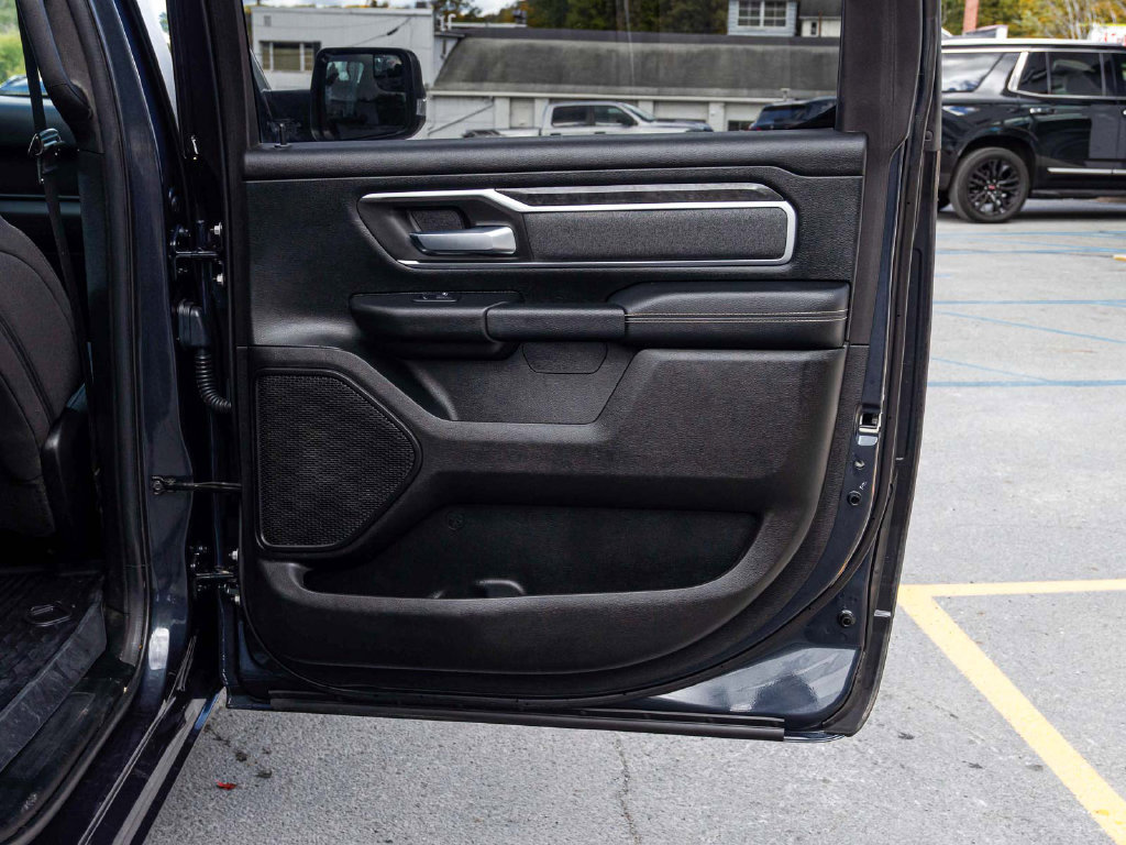 Used 2019 RAM 1500 Big Horn AWD/4WD image 15