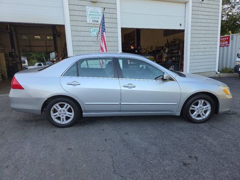 Used 2007 Honda Accord SE image 8