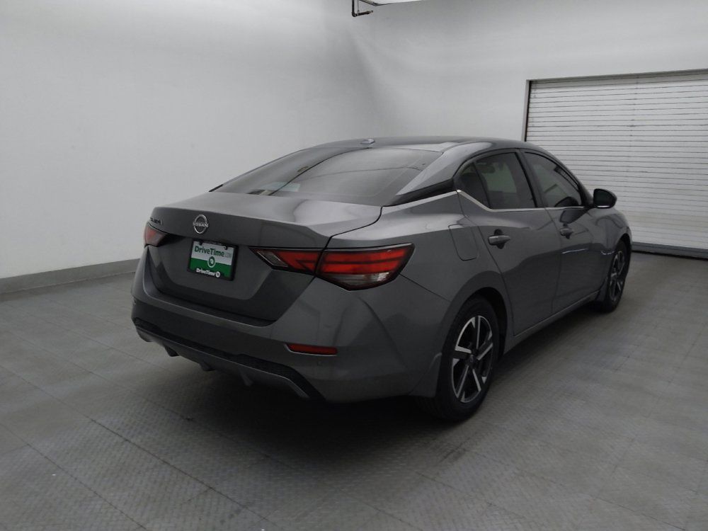 Used 2025 Nissan Sentra SV FWD image 9