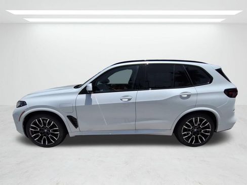 New 2026 BMW X5 xDrive50e w/ Executive Package AWD/4WD image 7