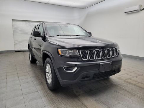 Used 2019 Jeep Grand Cherokee Laredo AWD/4WD image 13