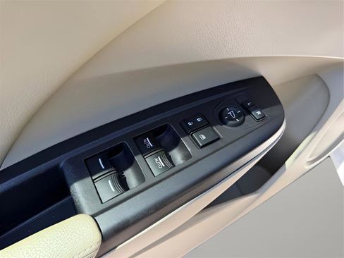 Used 2017 Acura RDX AWD w/ Advance Package image 33