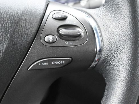 Used 2024 Nissan Murano SV w/ SV Midnight Edition Package image 8