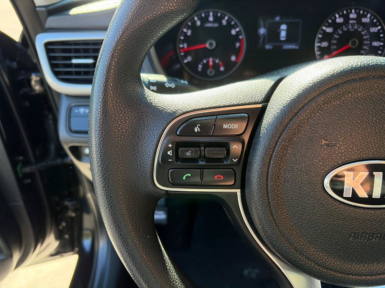 Used 2017 Kia Optima LX FWD image 13