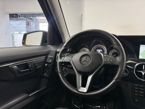 Used 2015 Mercedes-Benz GLK 350 4MATIC image 50