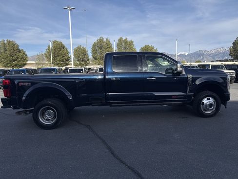 Used 2024 Ford F350 Platinum w/ FX4 Off-Road Package AWD/4WD image 6