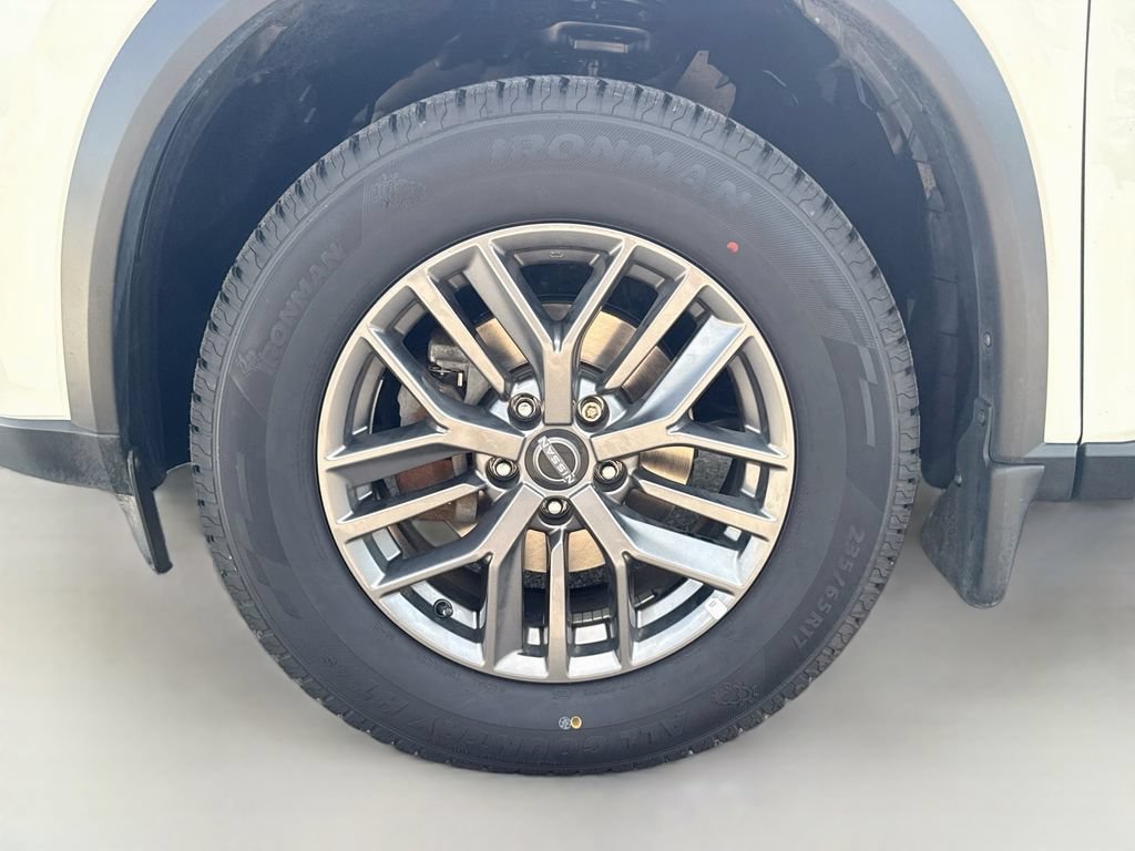 Used 2023 Nissan Rogue S AWD/4WD image 33