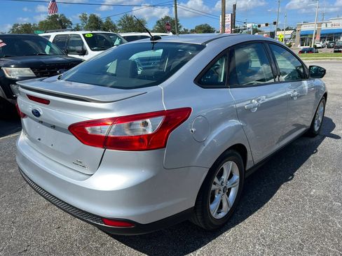 Used 2012 Ford Focus SE FWD image 5