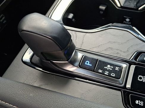 Used 2024 Lexus RX 350 Premium w/ Accessory Package (Z1) image 16