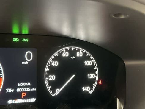 New 2026 Honda HR-V LX image 16