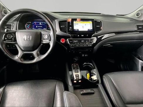 Used 2020 Honda Pilot Touring image 7
