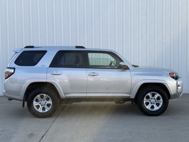 Used 2024 Toyota 4Runner SR5 RWD image 3