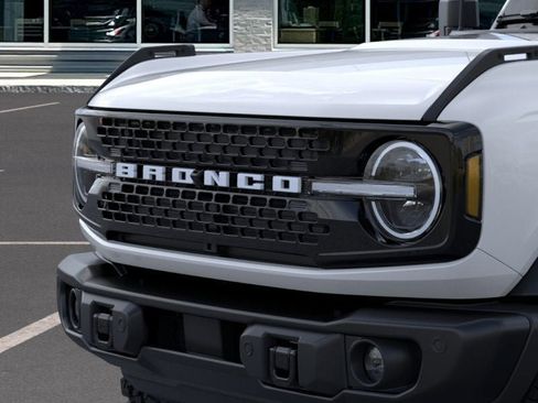 New 2025 Ford Bronco Badlands image 19
