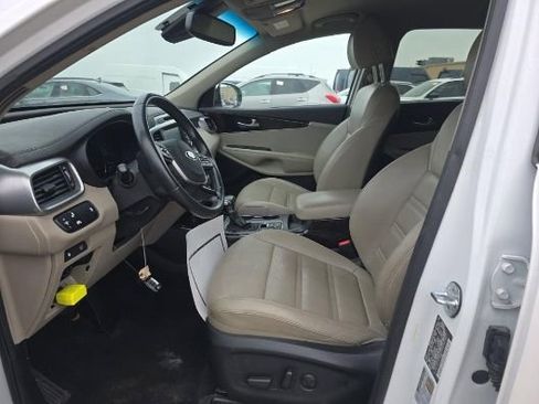 Used 2019 Kia Sorento EX image 5