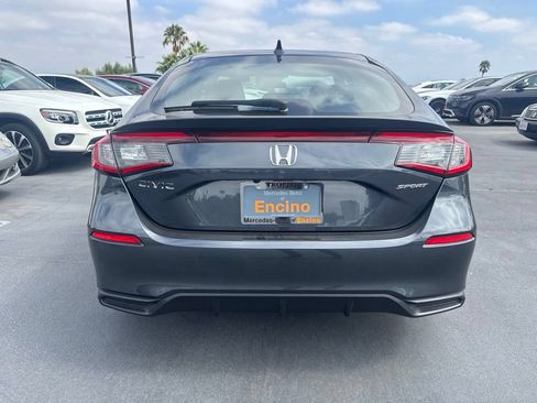 Used 2025 Honda Civic Sport image 6