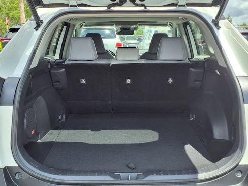Used 2022 Toyota RAV4 Limited FWD image 19
