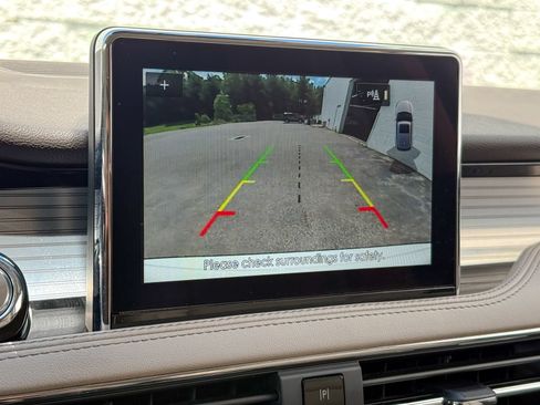 Used 2022 Lincoln Corsair AWD w/ Equipment Group 101A image 21