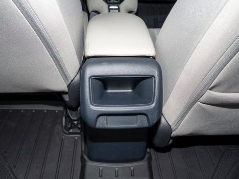 Certified 2023 Honda HR-V LX image 18