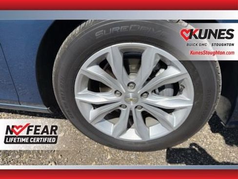 Used 2024 Chevrolet Malibu LT FWD image 12